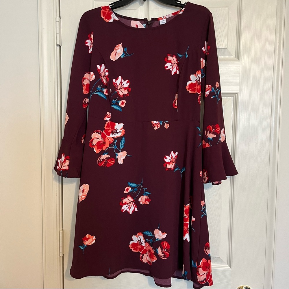 Old Navy burgundy long sleeve dress